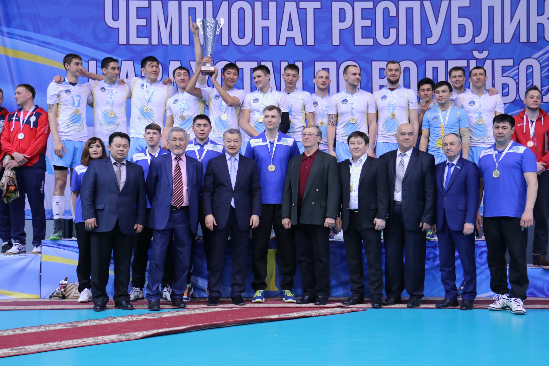 «Алтай» волейбол командасы ел чемпионы атанды