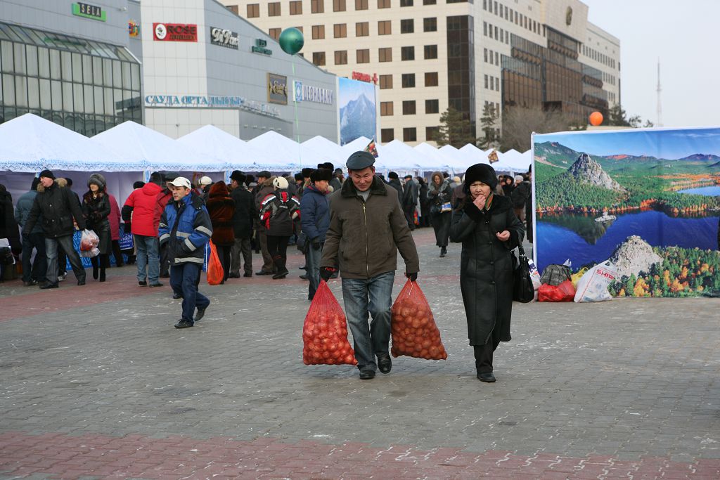 Етене байланысқа екі мың шақырым да кедергі болмады