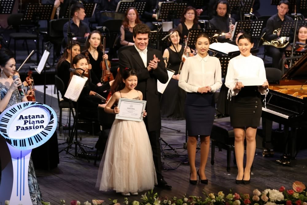 Халықаралық жас пианистер байқауы мәресіне жетті