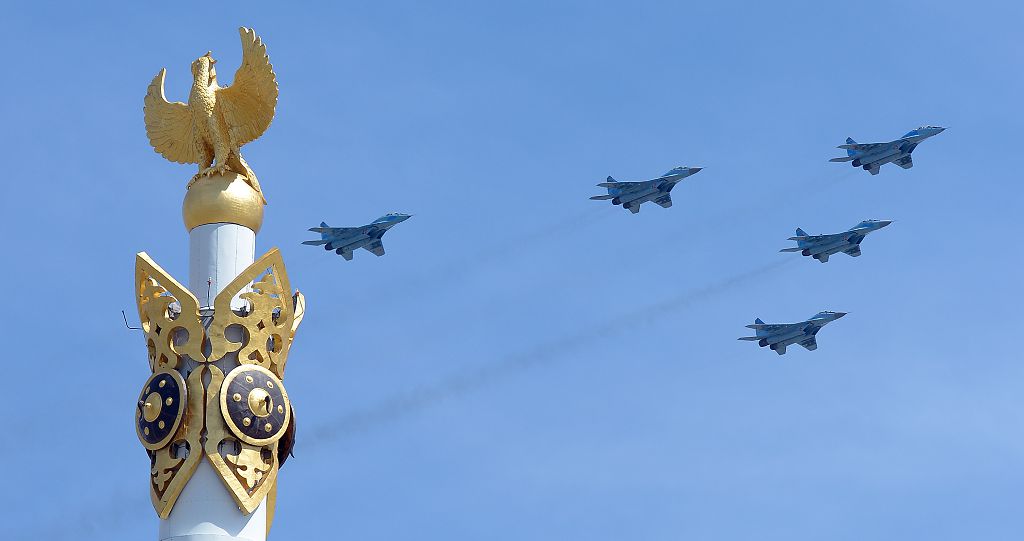 Көк аспанның күзетінде