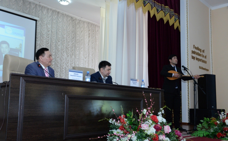 «Егемен Қазақстан» басшысы шымкенттік студенттерге дәріс оқыды