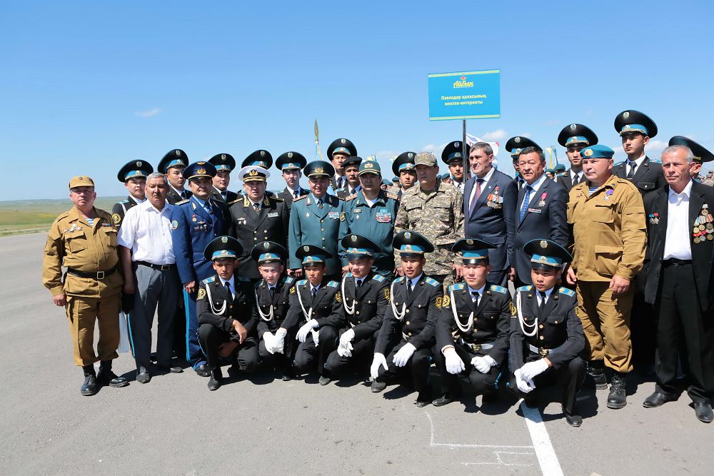Ел ертеңі – айбынды жас сарбаздар!