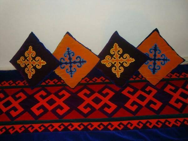 Қаламгердің құрақ көрпесі