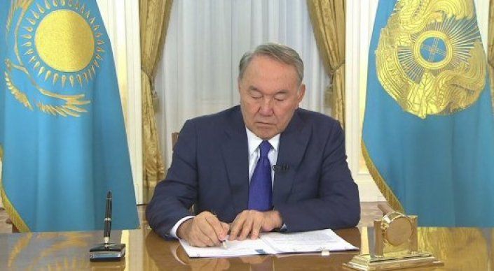 Елбасы қорғанысты және әскери қызметті жетілдіруге бағытталған Заңға қол қойды