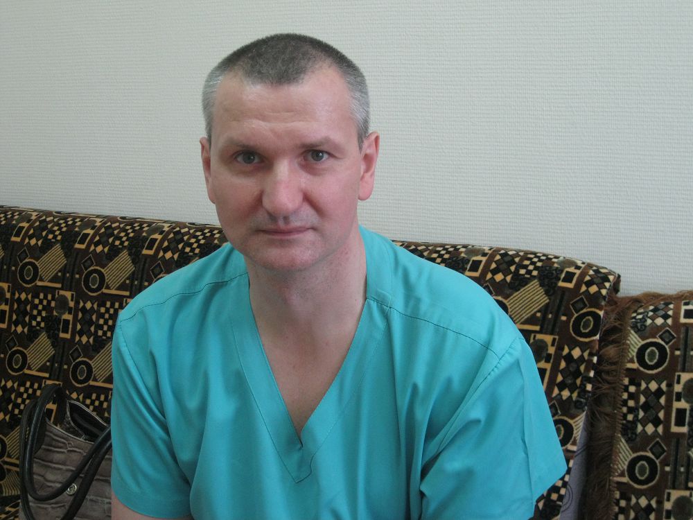 Дәрігер Герасимов, көмегіңіз керек