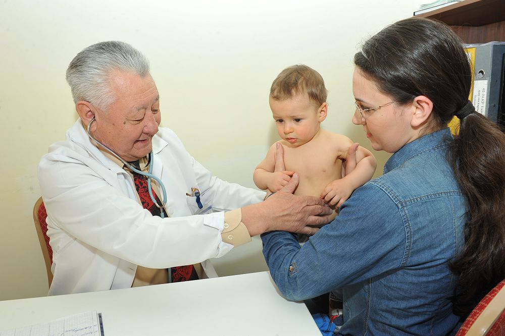 Компьютер ойнайтын балаға алаңдайды