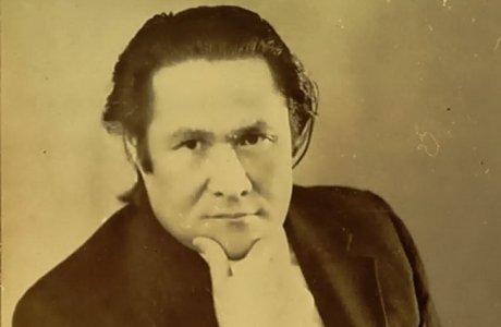 Өлеңде бір сөз болады өзгеше...