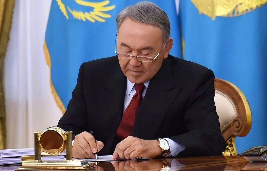 Елбасы бірқатар заңға қол қойды