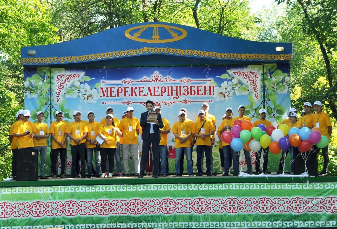 Оралда «Атамекен» ән фестивалі басталды