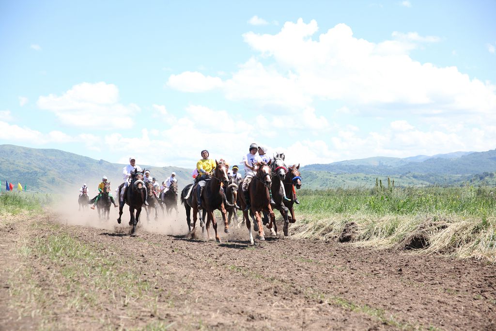 Қабанбайдың тойы өтті...