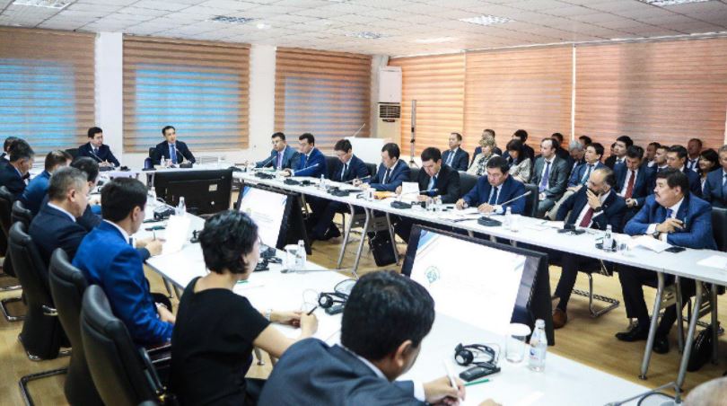 Премьер-Министр кәсіпорындарды жаңғырту мәселелері бойынша жұмыс кеңесін өткізді