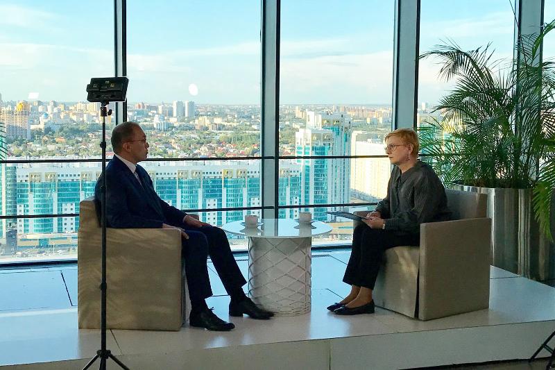 Дәурен Абаев румыниялық телеарнаға сұхбат берді