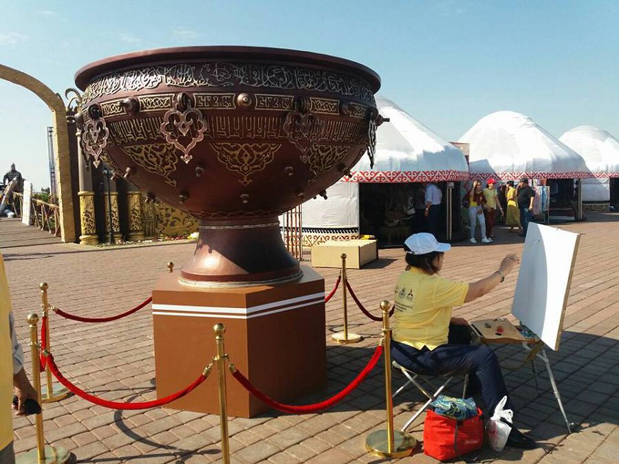 Оңтүстіктен Астанаға 1500 құнды жәдігер келді