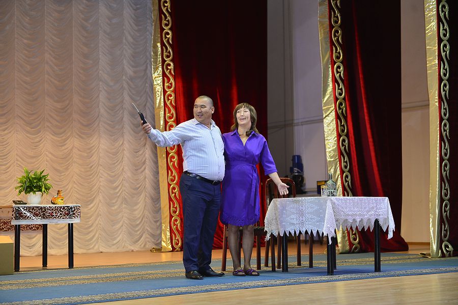 «Шынайы шымылдық» сахна сәнін келтірді