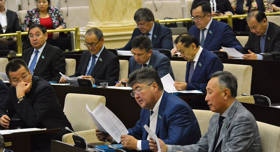 Сыбайлас жемқорлыққа қарсы заң жобасы қайда жоғалды?