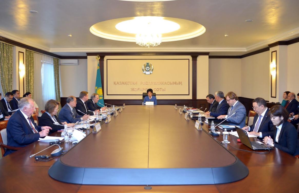 Жоғарғы Сот жанындағы Халықаралық Кеңестің төртінші отырысы өтті