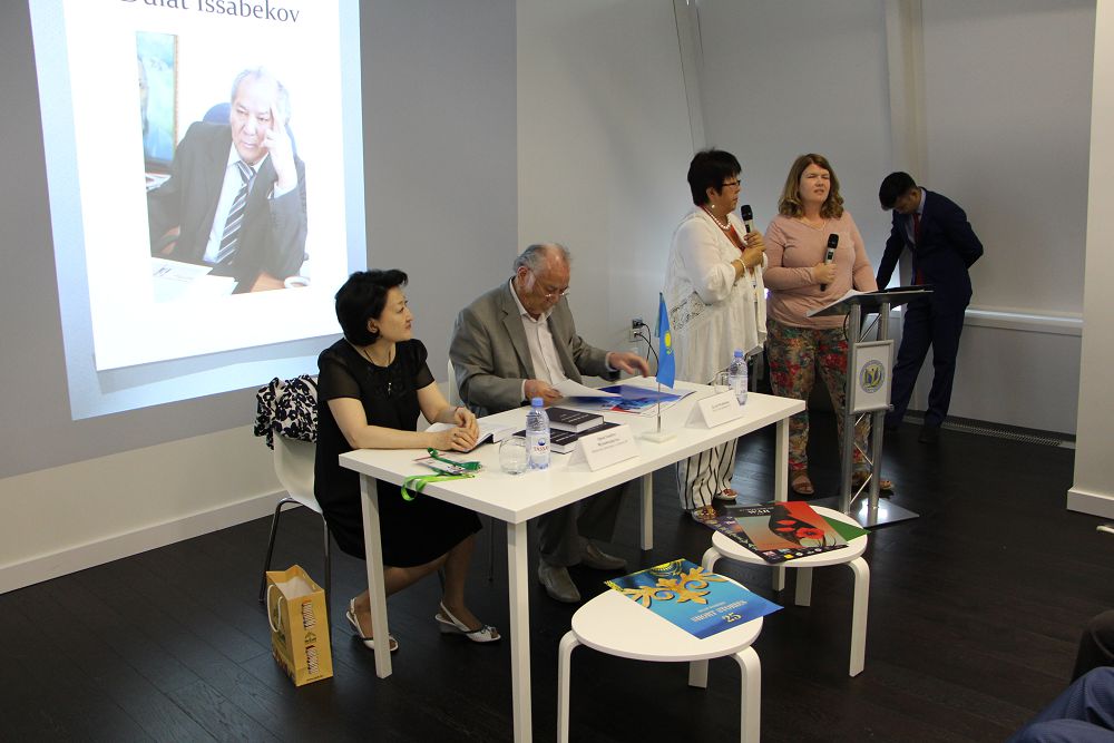 Дулат Исабековтың мерейтойы аталып өтуде