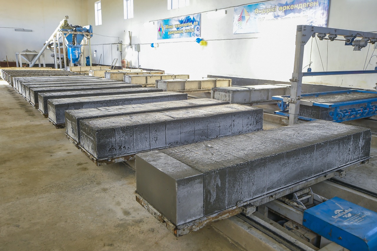Қазығұртта газобетон блогын шығаратын зауыт іске қосылды