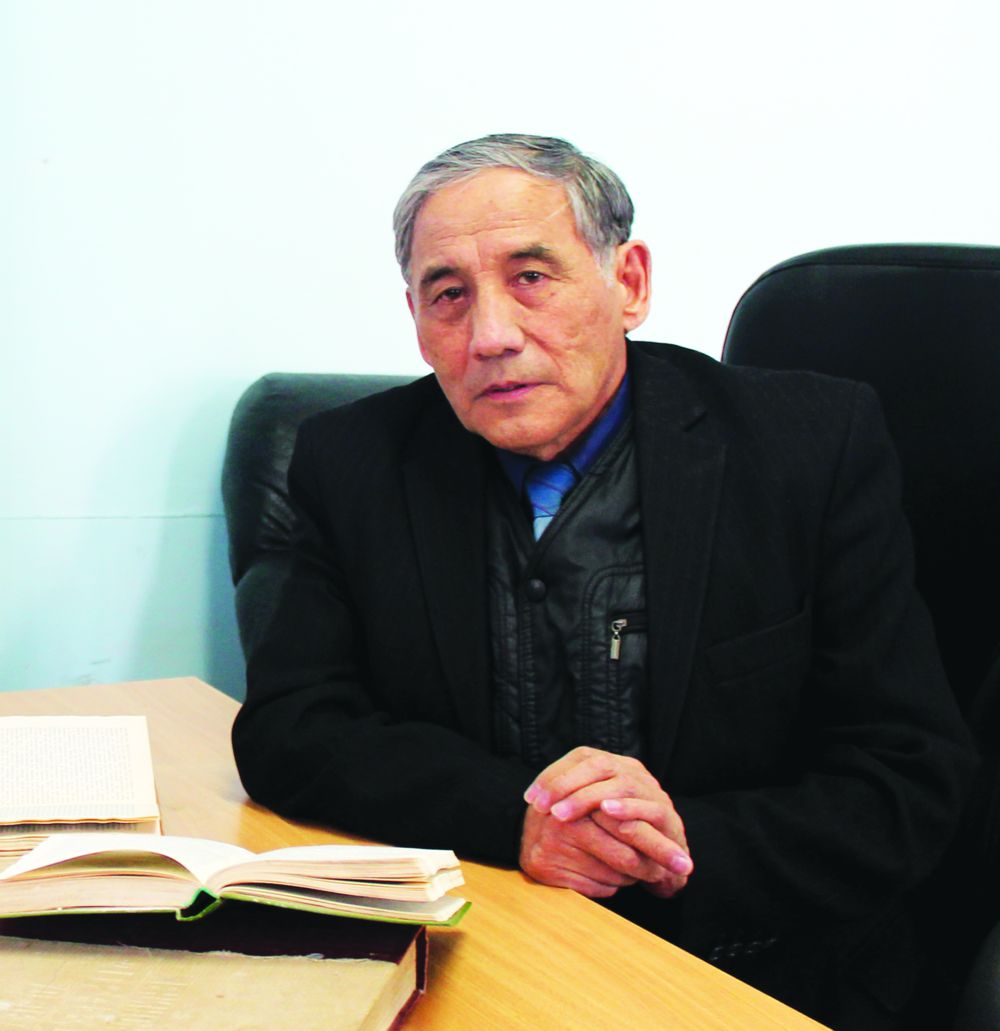 Көкшетауда алтын қазық...