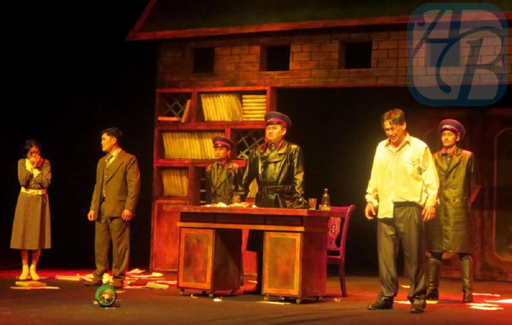 Темірбек Жүргенов жайлы жазылған тарихи драма сахналанды