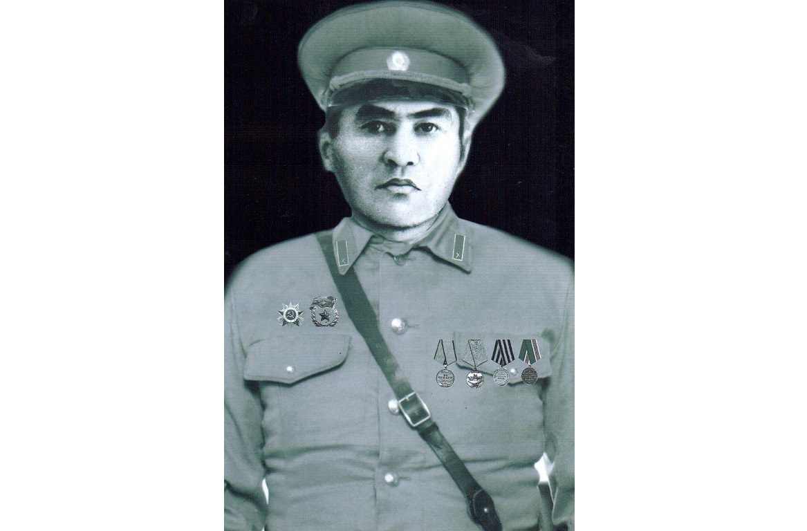 Ерлігі де, еңбегі де ерен Ақмыш еді