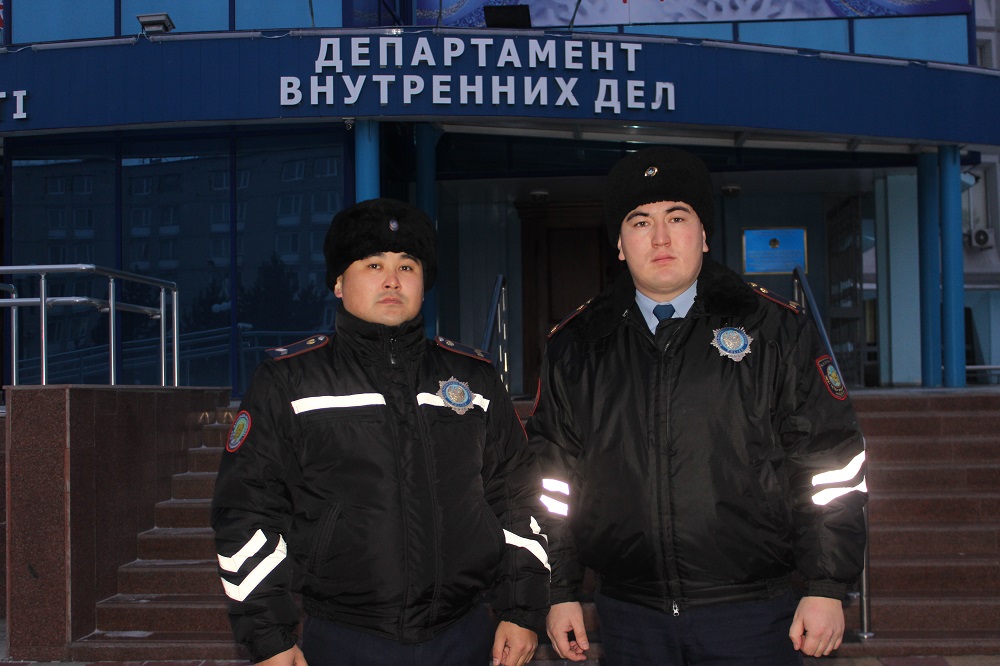 Қостанайда полицейлер 25 жолаушыны үсіп кетуден құтқарды