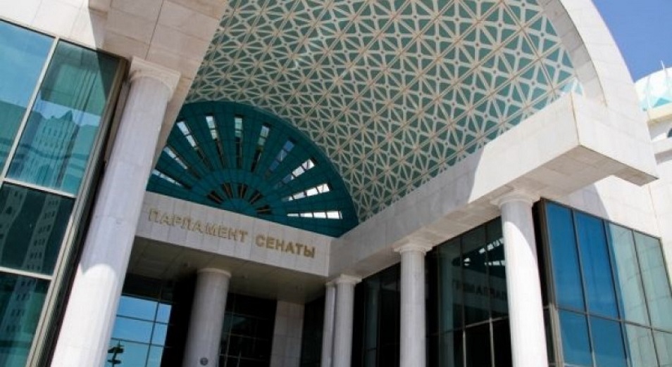 Сенаторлар «Полимер-Пласт» ЖШС-ның өндірістік қуатымен танысты