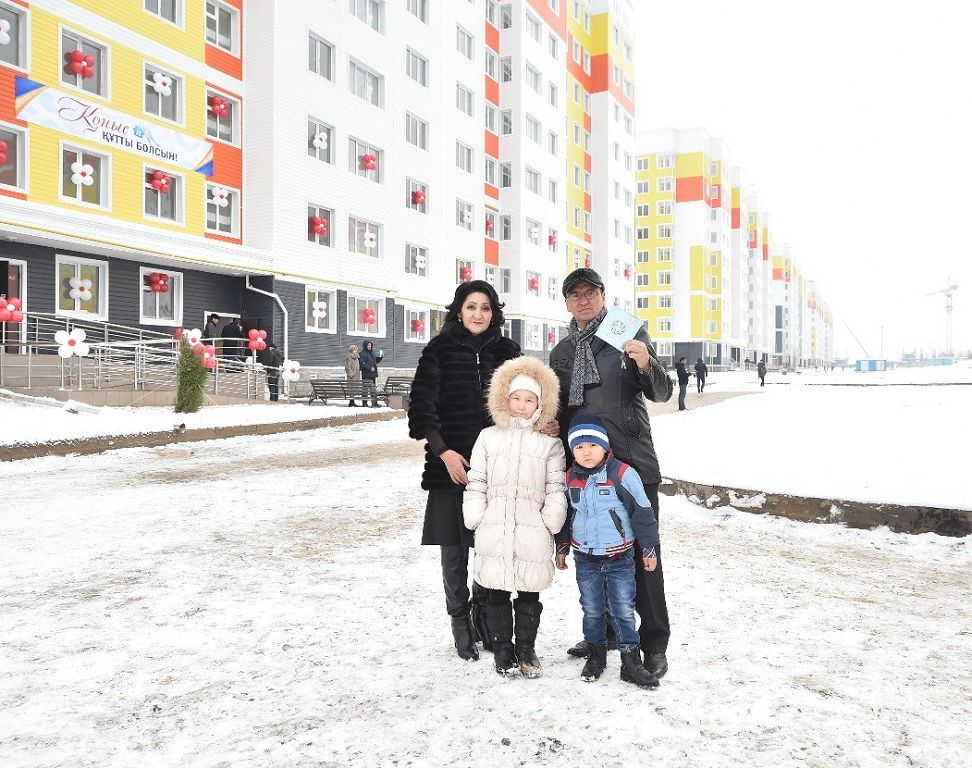 Шымкентте «Нұрлы жол» бағ­­дар­ламасы бойынша 288 отбасы баспаналы болды