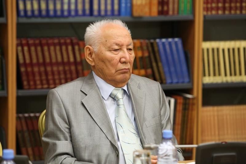 Кенжеғали Сағадиев - абыздардың тұяғы
