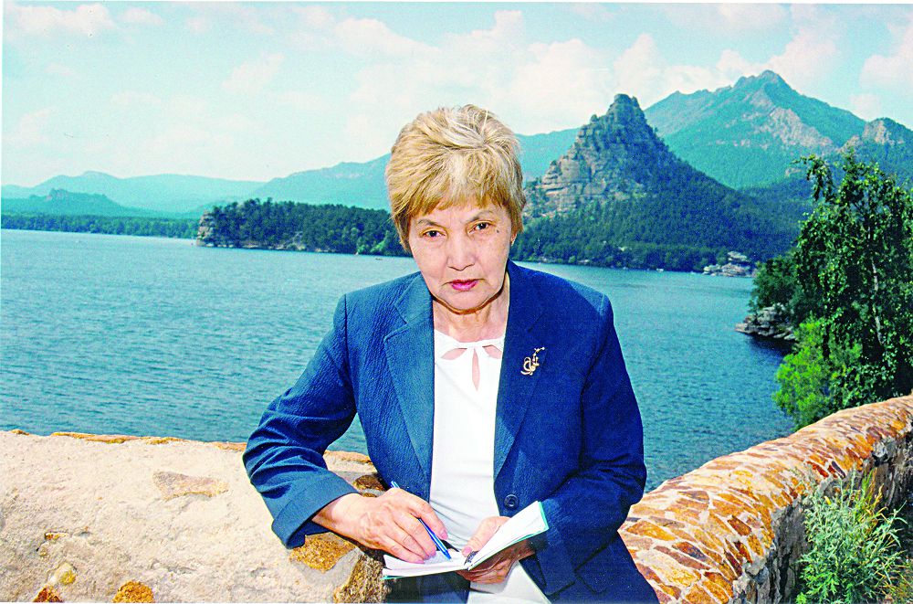 Жадымда жарқын бейнесі (Фариза Оңғарсынова жайлы естелік)