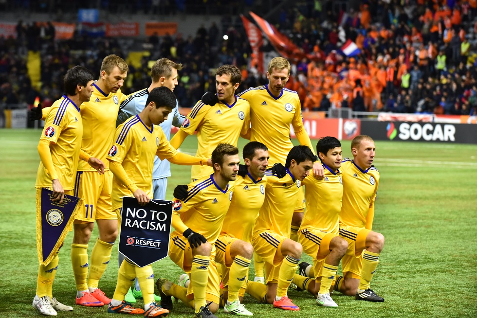 Стоилов Венгрия мен Болгарияға қарсы ойнайтын футболшылардың тізімін жариялады