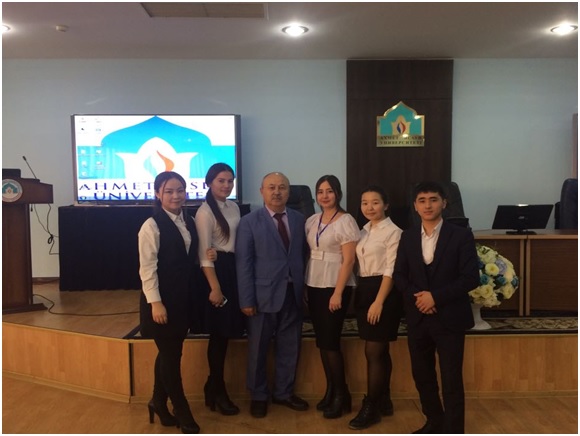 Оралдық жас ғалымдар Түркістан университетінде болды