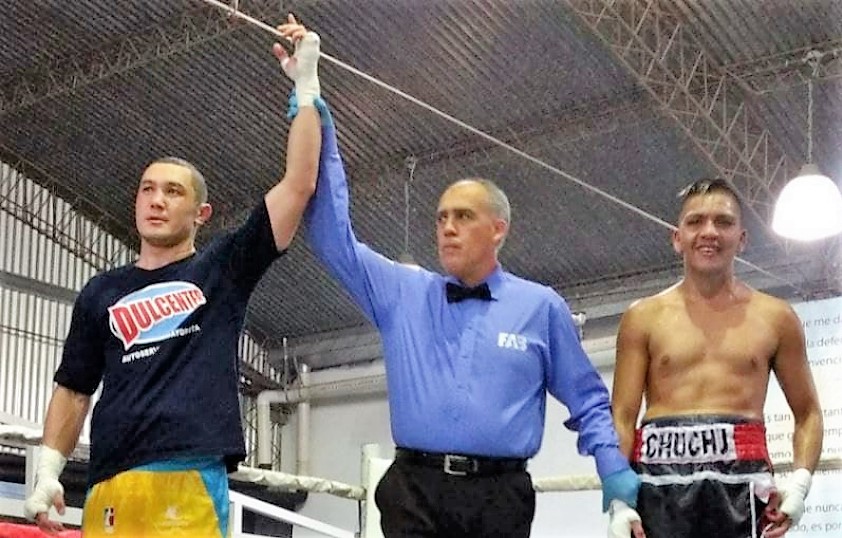 Боксшы Арман Рысбек Аргентинада жеңіске жетті
