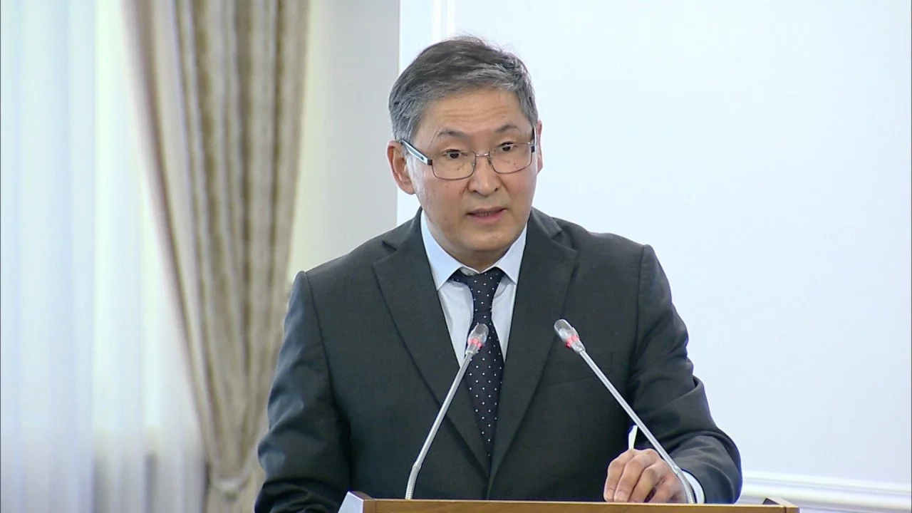 Ерлан Сағадиев: Елімізде информатика пәні бірінші сыныптан бастап оқытылуы мүмкін
