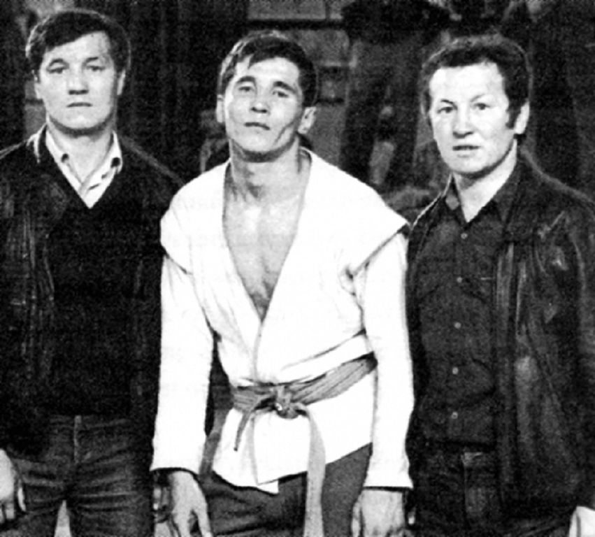 Ағайынды Байшолақовтар
