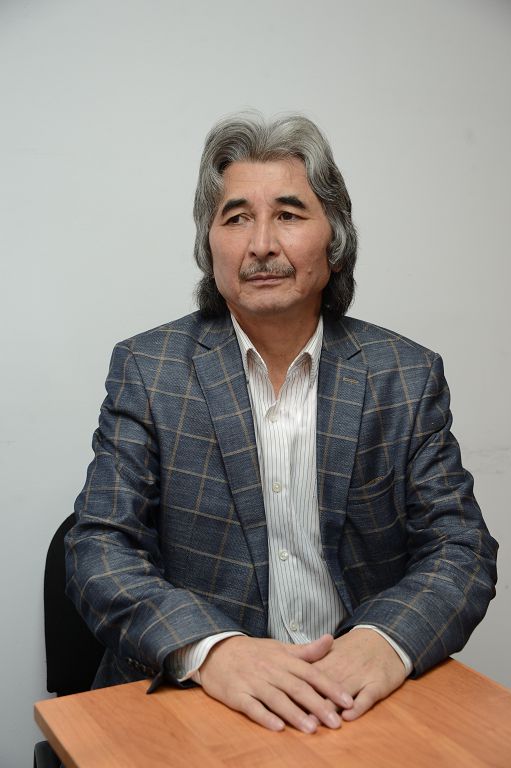 Көзмерген карикатурашы Айдарбек Ғазизұлы
