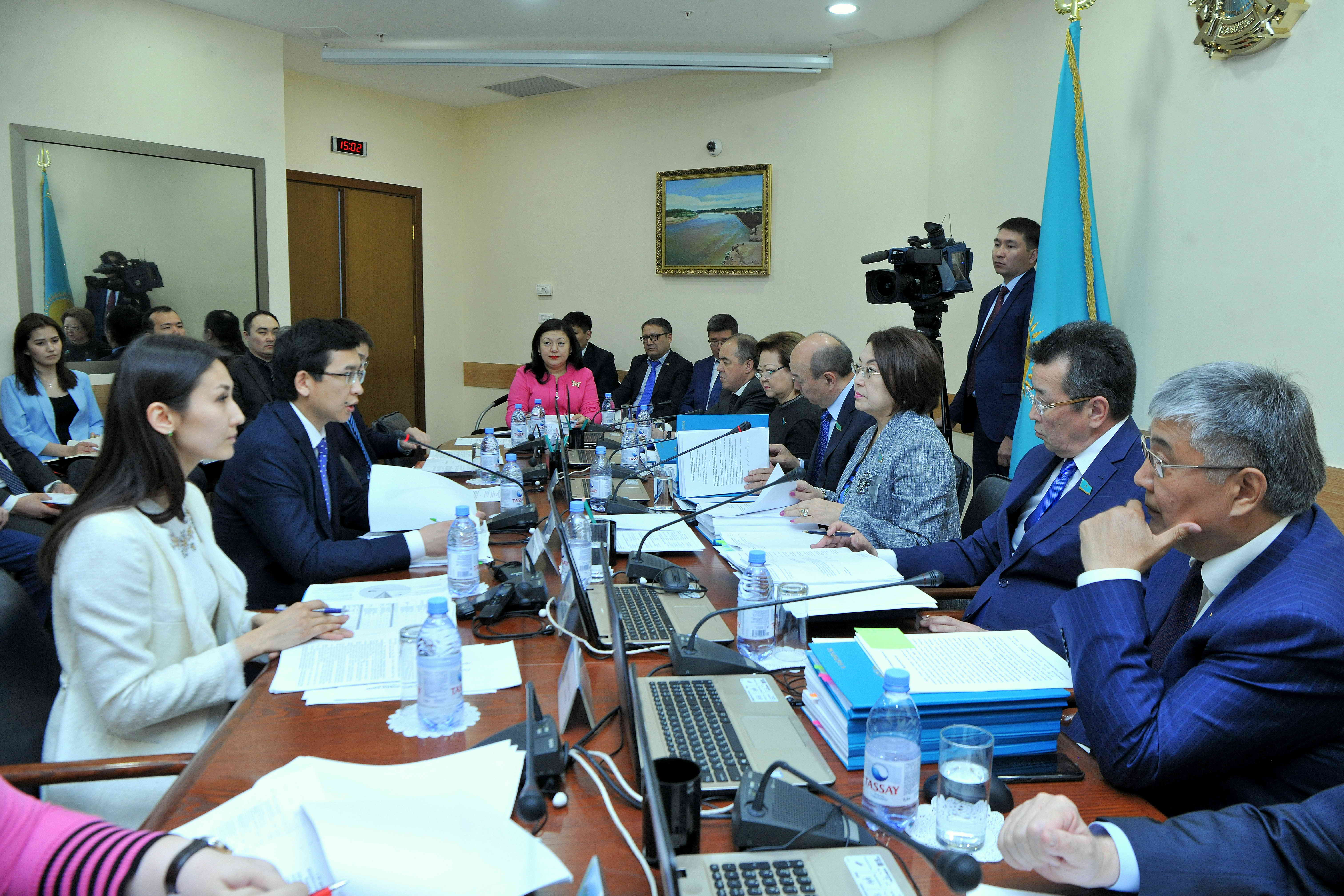 Қазақстан мен Халықаралық ҚҚДБ арасындағы Қарыз туралы келісім туралы заң жобасы қаралды