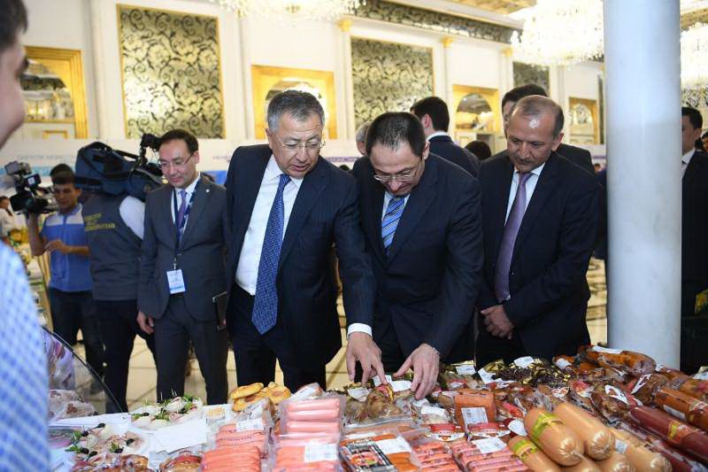 Қазақстан-Өзбекстан бизнес-форумында бірнеше маңызды құжатқа қол қойылды