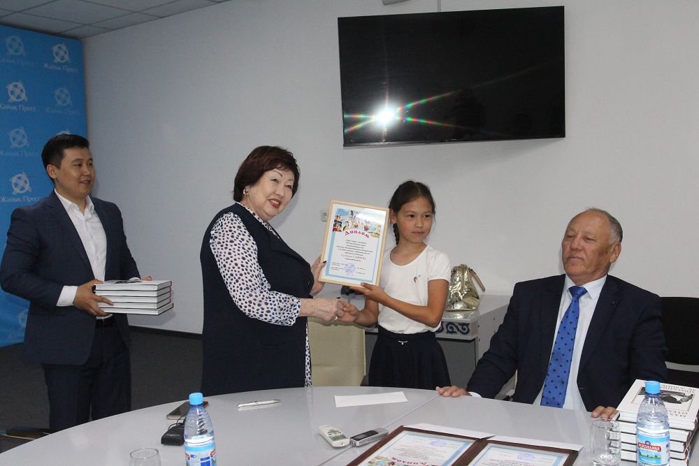 Батыс Қазақстанда балғын қаламгерлер марапатталды