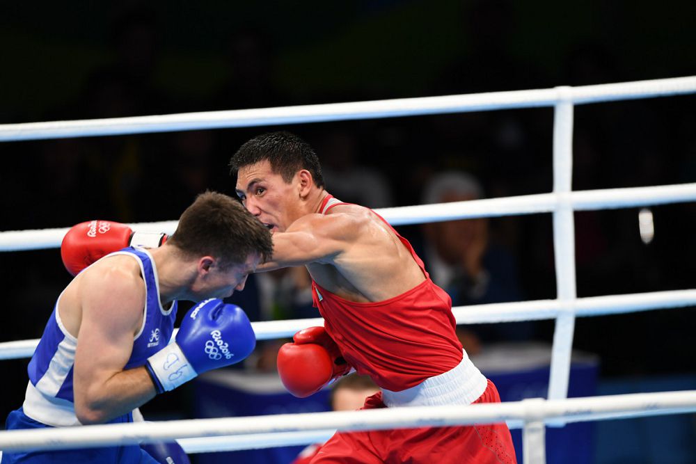 Жәнібек жұлқынып тұр