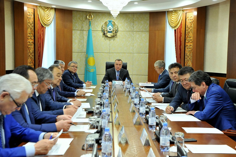 Сенаторлар Президент бастамасын іске асыру барысын талқылады