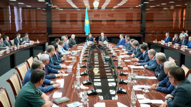 Мемлекет басшысының тапсырмасымен Б.Сағынтаев пен Ә.Жақсыбеков Түркістан облысының әкімін таныстырды