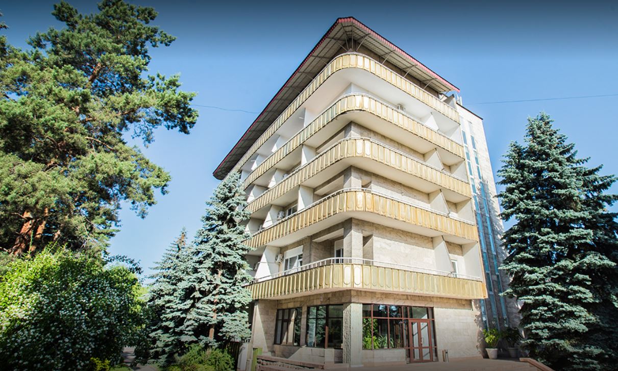 «Altyn Kargaly» кохлеарлы имплант жүйесі орнатылған балаларды әлеуметтік ортаға бейімдейді