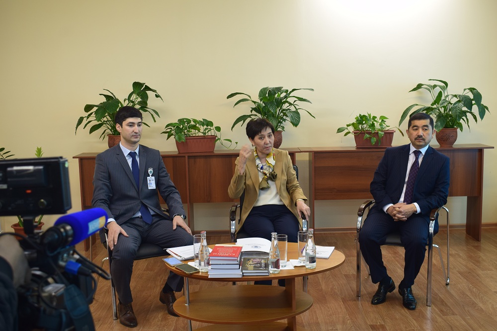 Тамара Дүйсенова Ақтөбе облысының мемлекеттік қызметшілермен кездесті