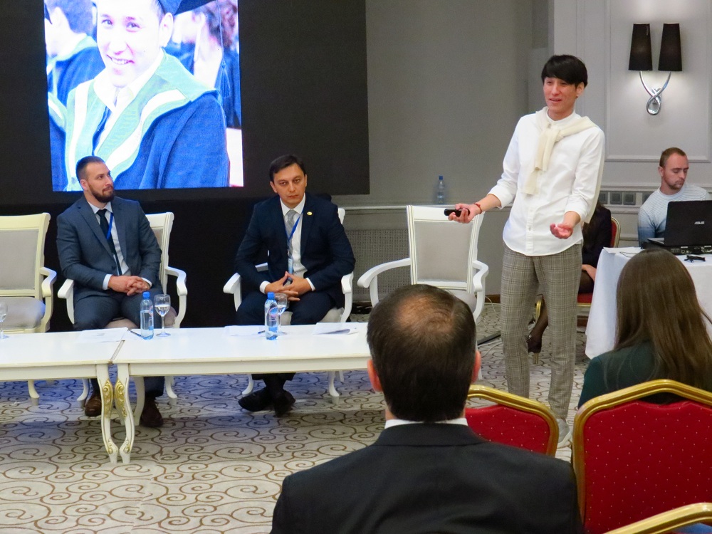 Алматыда халықаралық жастар форумы  өтті