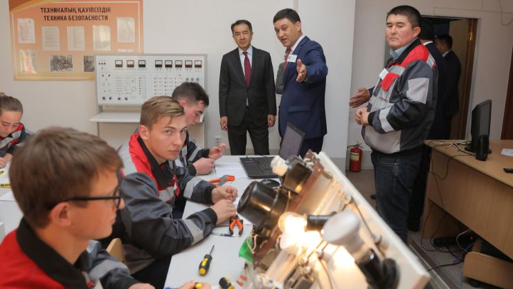 Б. Сағынтаев Павлодар облысының оқу орындарының басшылығымен мамандарды даярлау мәселесін талқылады