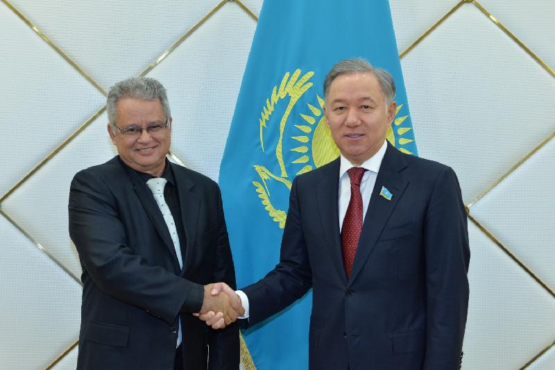 Н.Нығматулин Қазақстандағы Кубаның елшісін қабылдады