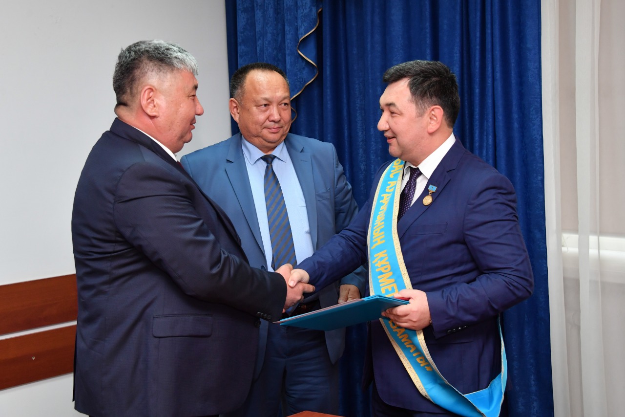 Д.Қыдырәлі – Түлкібас ауданының құрметті азаматы