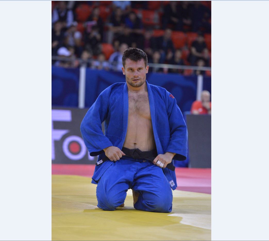 Бүгін Бакуде белдескен қос балуанымыз ұтылды