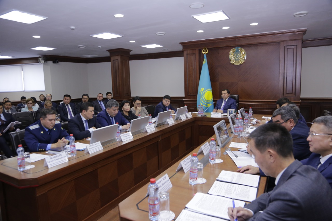 Атырау облысының әкімі халықтан түскен шағымдарға уақтылы жауап беруді тапсырды